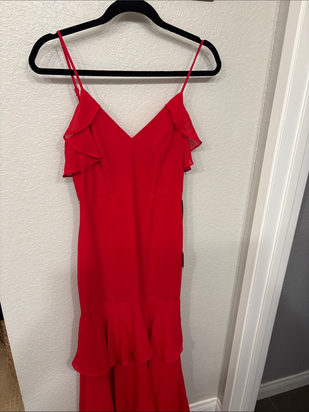 NWT Lulu's Red Shoulder Ruffle Gown - Picture 3 of 6